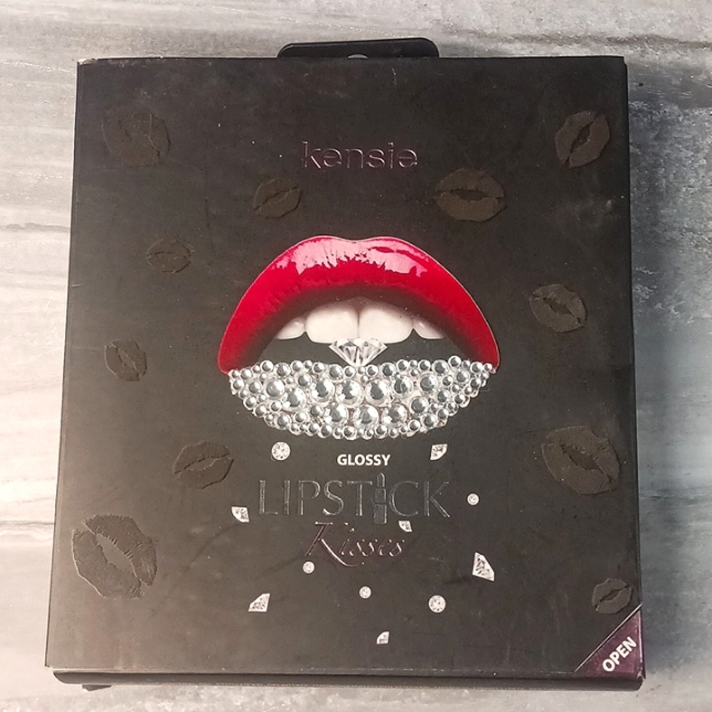 Kensie Glossy lipstick Kisses | 4 Pack of lipsticks